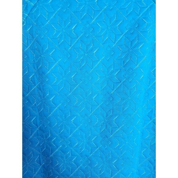 T By Talbots Mockneck metallic Quilted Sweatshirt sz M snowflake detail nordic - Picture 5 of 9